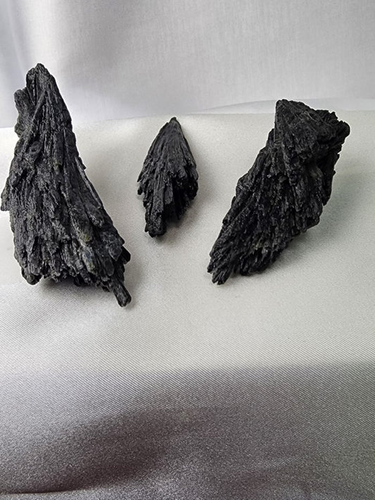 Kyanite  Black Crystal Raw #R122