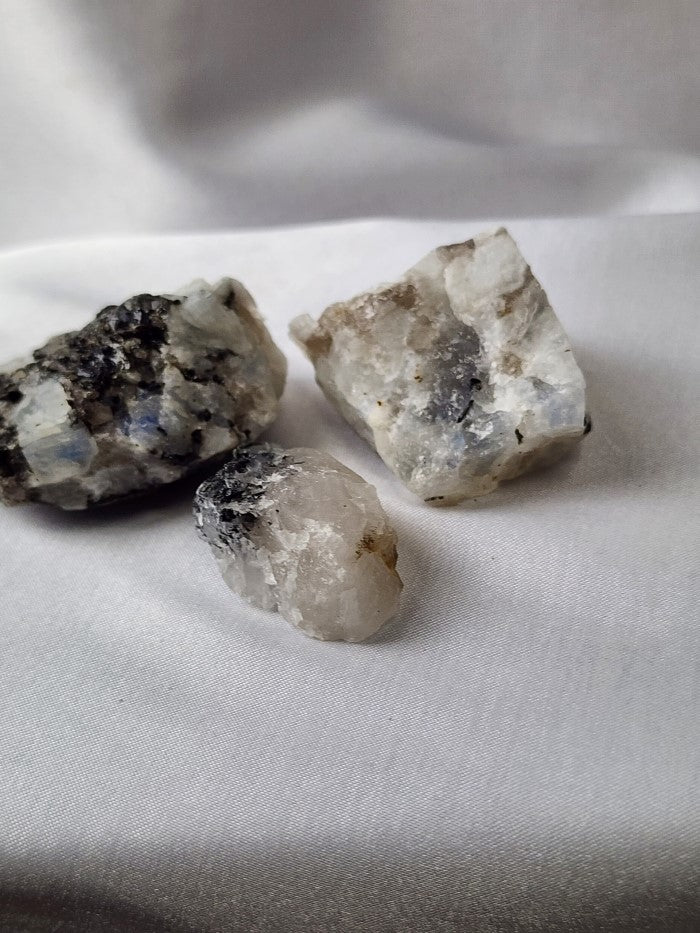 Moonstone/Rainbow Crystal Raw #R71