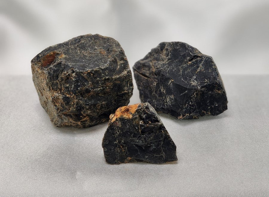 Onyx Black Crystal Raw  #R96