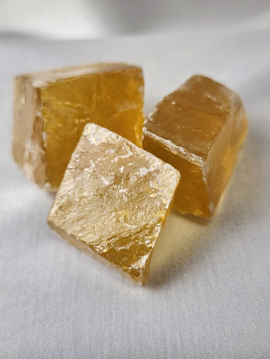 Calcite/Golden Crystal Raw #R25